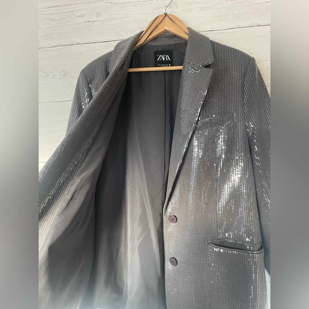 ZARA sequinned blazer! Silver grey. Size XL